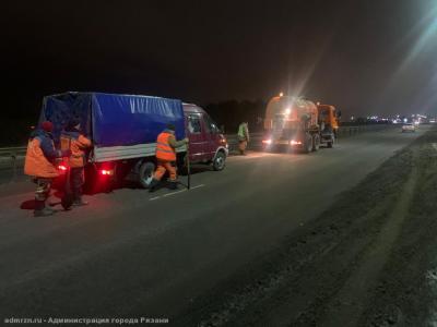 За сутки в Рязани отремонтировали 100 квадратных метров дорог
