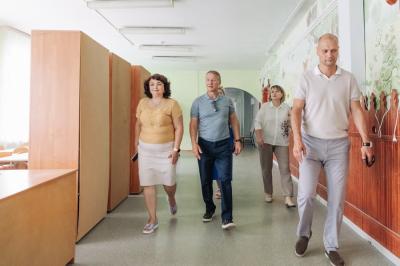 Аркадий Фомин проверил подготовку образовательных учреждений Шиловского района к новому учебному году