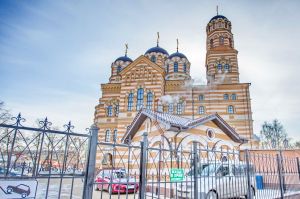 Владыка Марк совершил литургию в Иоанно-Кронштадтском храме города Рязани