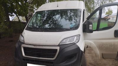 Житель Сапожка остался без грузового фургона за трёхмиллионный долг перед банком