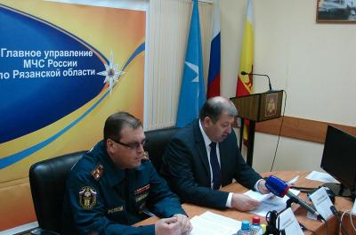 Продолжаются поиски четверых пассажиров перевернувшейся под Елатьмой лодки