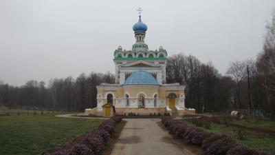 Владыка Павел и настоятель старожиловского храма обменялись иконами