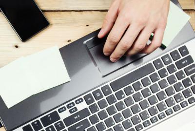 Более половины рязанцев берут работу на дом в выходные и праздники