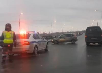 На Северной окружной дороге «Лада Калина» попала в ДТП