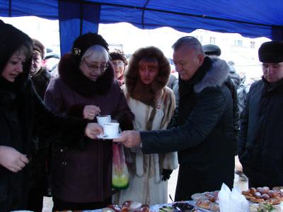 На Театральной площади в Рязани прошла первая ярмарка в 2015 году