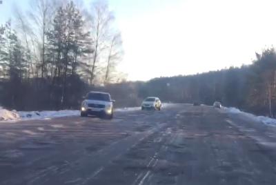 Водители посетовали на разбитую дорогу в Клепиковском районе