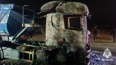 В Рязанском районе сгорел грузовик 