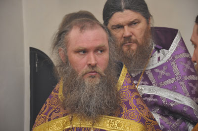 Рязанский архиепископ совершил литургию в Дмитриевском мужском монастыре Скопина