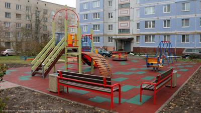 В посёлке Строитель Рязани появилась новая детская площадка