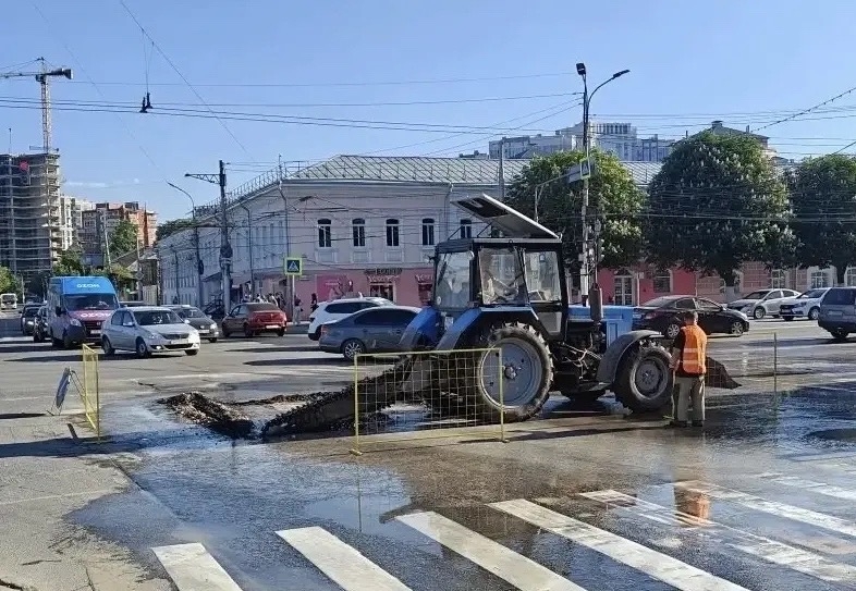 В центре Рязани произошла авария на водопроводе