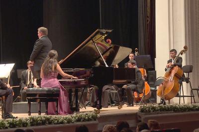 Филармония презентовала рязанцам новый рояль