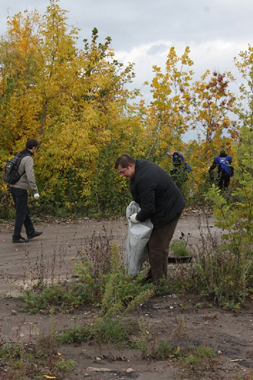 В Рязани убрали мусор