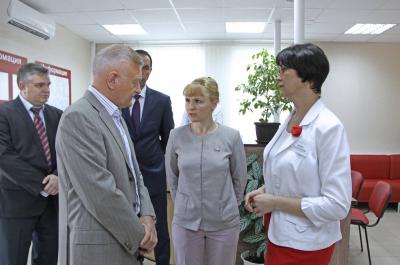 Олег Ковалёв посетил пронский МФЦ