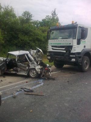 Грузовик врезался в поток автомобилей на рязанском участке М5