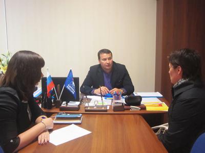 Жители округа №8 Рязани пришли на приём к своему депутату