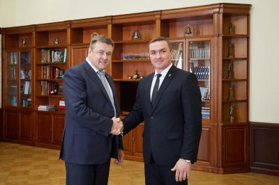 Николай Любимов проводит личные встречи с победителями конкурса управленческих кадров