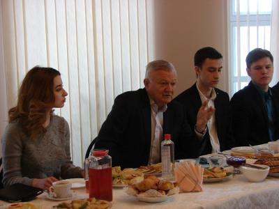 Олег Ковалёв выразил своё отношение к неформальному поведению