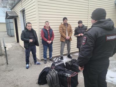 Рязанские полицейские выдворили из страны семерых иностранцев