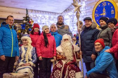 Новогодняя деревня приглашает рязанцев на конкурс по метанию валенка