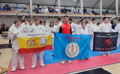 Рязанские каратисты завоевали медали чемпионата и первенства ЦФО