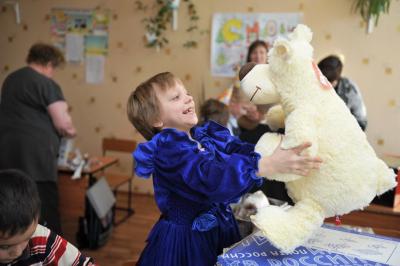 Проект «ЧудоДерево» дарит сказку воспитанникам рязанских школ-интернатов