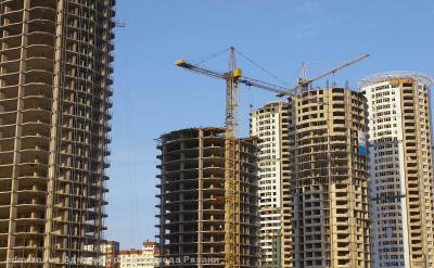 Олег Булеков поручил разработать план мероприятий, чтобы достроить ЖК «Аэробус» и СК «Вятич»