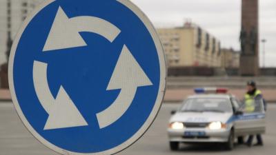 Рязанцы будут проезжать перекрёстки с круговым движением по новым правилам