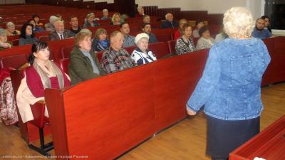 Рязанцы попросили сделать в Комсомольском парке площадку для выгула собак