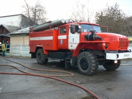 Огонь уничтожил кухню в квартире в Рязани