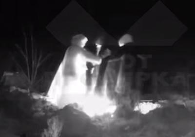 В рязанском лесу сняли странные ритуалы