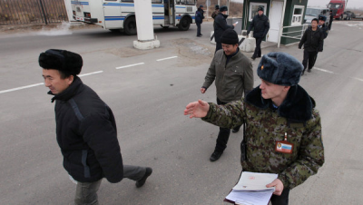 Рязанские приставы выдворили за пределы страны ещё 14 узбеков