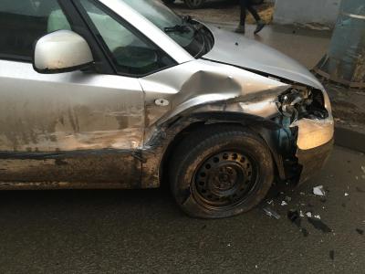 Появились подробности столкновения двух иномарок в центре Рязани