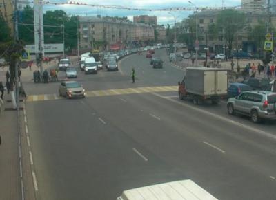 На площади Победы вновь затруднено движение