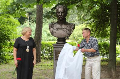 Рязанская аллея путешественников стала шире на ещё один бюст