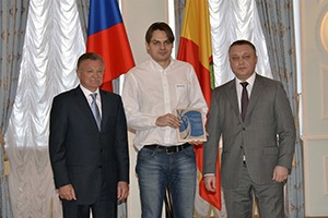 На «Хрустальном журавле» ТРЦ «М5 Молл» вручил спецпремию за внимание к дорогам