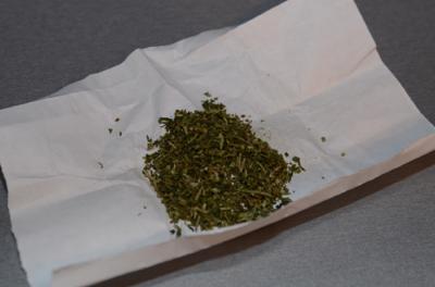 Житель Ухолово не смог утаить марихуану среди табака
