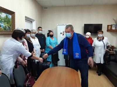 Депутаты Рязоблдумы продолжают оказывать помощь медучреждениям региона