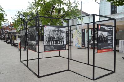 На улице Почтовой заработала выставка «Народный фотоальбом: Рязань в лицах и событиях 1941-1945»