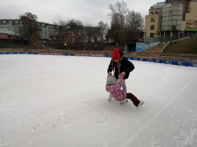 Рязанцы тестируют каток на Лыбедском бульваре