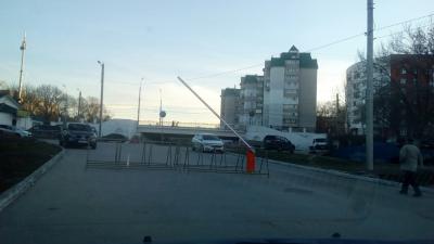 Дорогу возле «Спартака» перекроют шлагбаумом