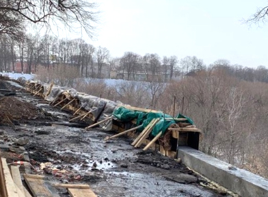 В Рязанском кремле начали ставить новый забор