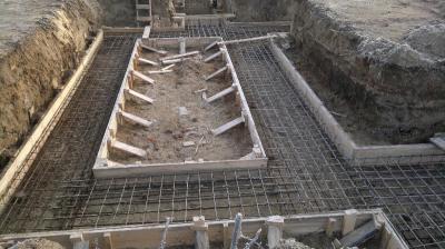 Возведено основание фундамента нового храма в Дубровичах