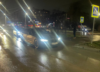 На улице Новосёлов в Рязани BMW сбил пожилого мужчину