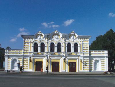 Рязанские учащиеся посмотрели спектакль «Я не вернусь» и пообщались с актёрами