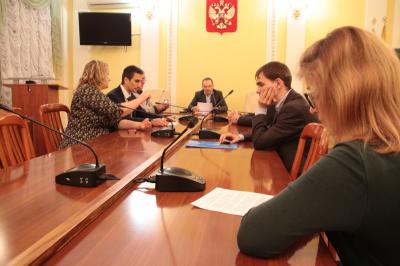 На публичных слушаниях подняли вопрос строительства школы на Полетаева