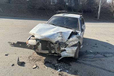 В Рязани при столкновении Lexus и ВАЗ-2114 пострадали взрослый и два ребёнка