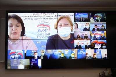 Дмитрий Хубезов предложил сформировать отряд нянь-волонтёров для помощи семьям врачей