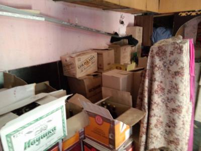 Стражи порядка пресекли продажу палёного алкоголя из гаража в Дядьково