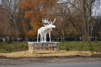 В Ряжске на своё место вернули скульптуру «Лоси»