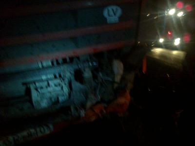 На рязанском участке М5 фура смяла Audi 100